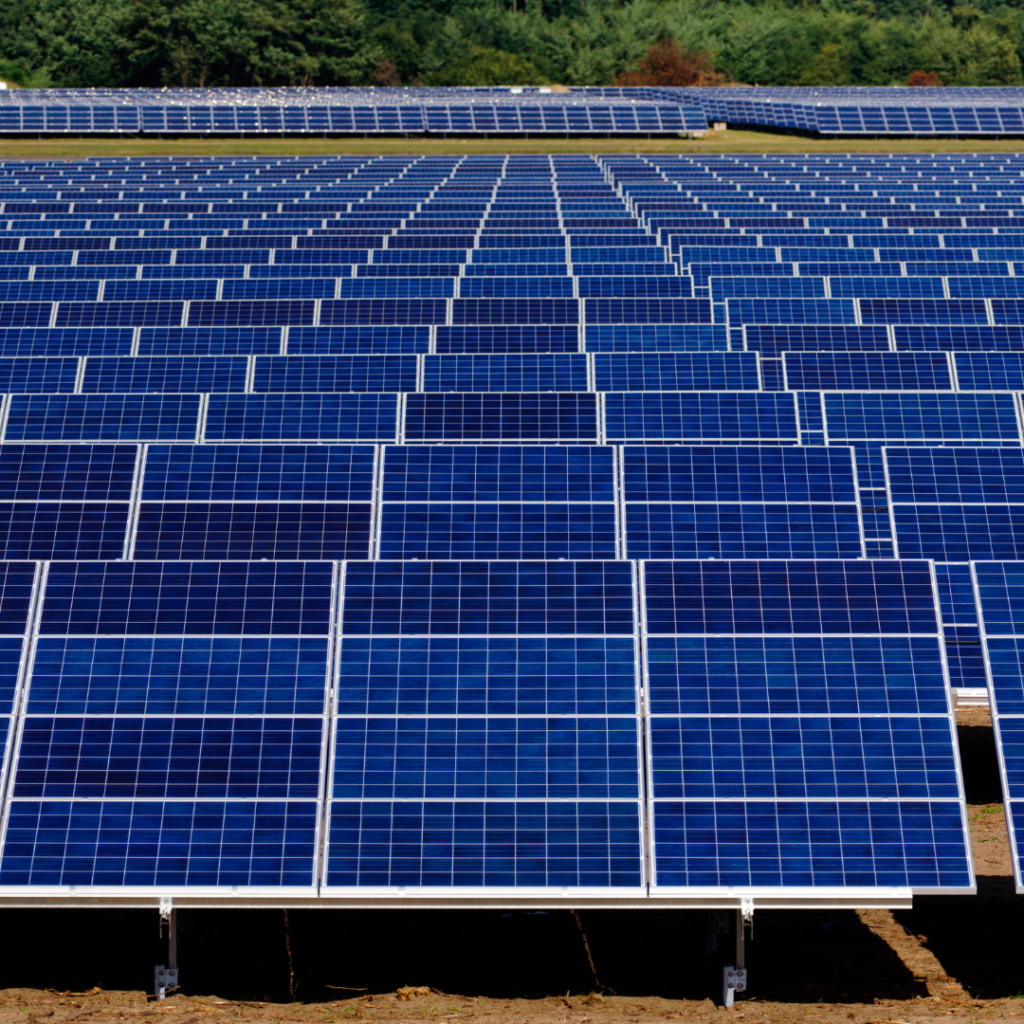 Governo zera impostos federais para painéis solares até 2026